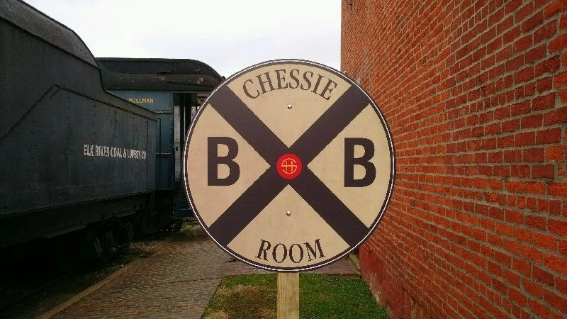 Chessie Room Kitchen with amenities and dining area